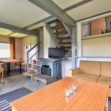 Dorf 1-haus 14 By Interhome Casa vacanze Kirchheim (Hessen)